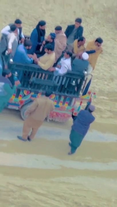 Village life beautiful Kohe velly pharon ka khoub surat nazara village life beautiful WhatsApp status #villagelife#beautifull#kohe#sulmaan