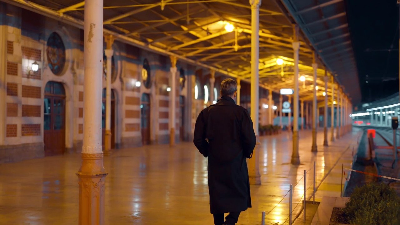 Uğur Işılak - Bana Göre Değil Buralar (Official Video)