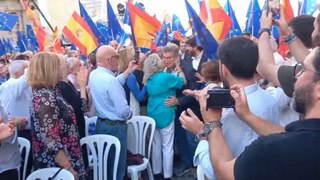 Feijoó llega a la Plaza Cardenal Belluga (Murcia) para participar en el mitin del PP para las Elecciones Europeas.