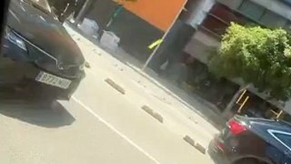 Un motorista ataca a varios taxistas en Barcelona