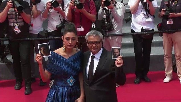 Cineasta iraniano Mohammad Rasoulof é ovacionado em Cannes