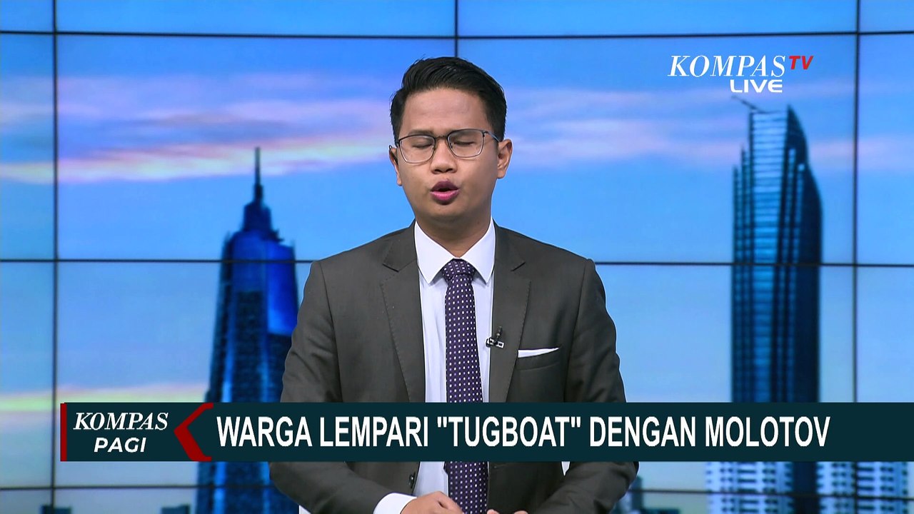 Viral! Warga Lempari Tugboat dengan Molotov di Jambi