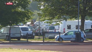 Gironde : des terrains de rugby envahis par des caravanes, le président du club démuni