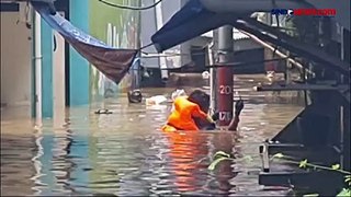 Kebon Pala Terendam Banjir Setinggi 2 Meter, Sudah 5 Jam Tak Kunjung Surut