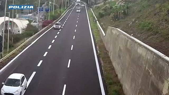 Ubriaca alla guida si schianta in una galleria nei pressi dello svincolo di Taormina