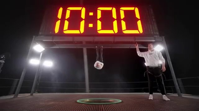 In 10 Minutes This Room Will Explode!