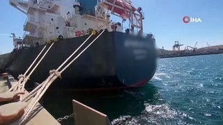 İzmir'de yük gemisine operasyon: Tonlarca akaryakıt ele geçirildi