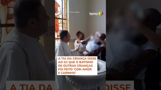 Padre dá 'puxão' em bebê durante batizado no Rio de Janeiro #shorts