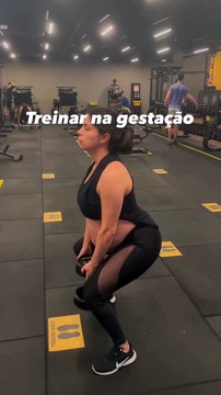 As pessoas estão totalmente DESATUALIZADAS, isso é triste, não estou dizendo aqui que todas grávidas tem que fazer musculação, não é isso, mas grávidas que está tudo ok, se o médico liberar, pode sim fazer ativi