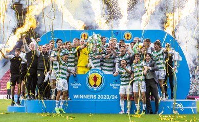 Video herunterladen: Celtic win The Scottish Cup against Rangers at Hampden Park, Glasgow