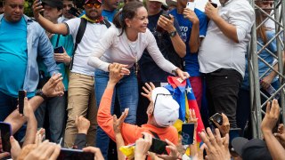 María Corina Machado visitó a las propietarias del restaurante cerrado por el régimen madurista en los llanos de Venezuela; así fue el encuentro