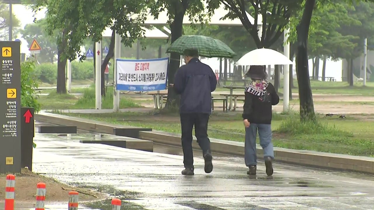 [날씨] 휴일, 전국 요란한 봄비...중서부 강한 비 집중 / YTN