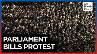 Thousands protest Taiwan parliament bills