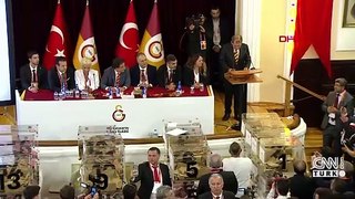 Galatasaray'da Dursun Özbek, yeniden başkan