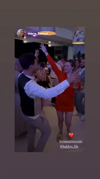 Βασίλης Τριανταφύλλου: Παντρεύτηκε ο «κακός» των Παγιδευμένων - Το ξέφρενο πάρτι δίπλα στη θάλασσα