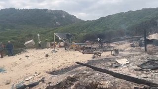 Incêndio atinge rancho de pesca em Florianópolis