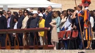Giornata Mondiale Bambini, Meloni con la figlia Ginevra per la messa del Papa