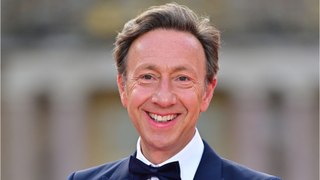 GALA VIDEO - Stéphane Bern en pleurs en évoquant ses grands-parents : “J’étais le petit prince”