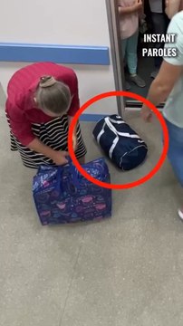 Cette dame âgée se voyant refuser l’accès à un ascenseur reçoit un précieux soutien