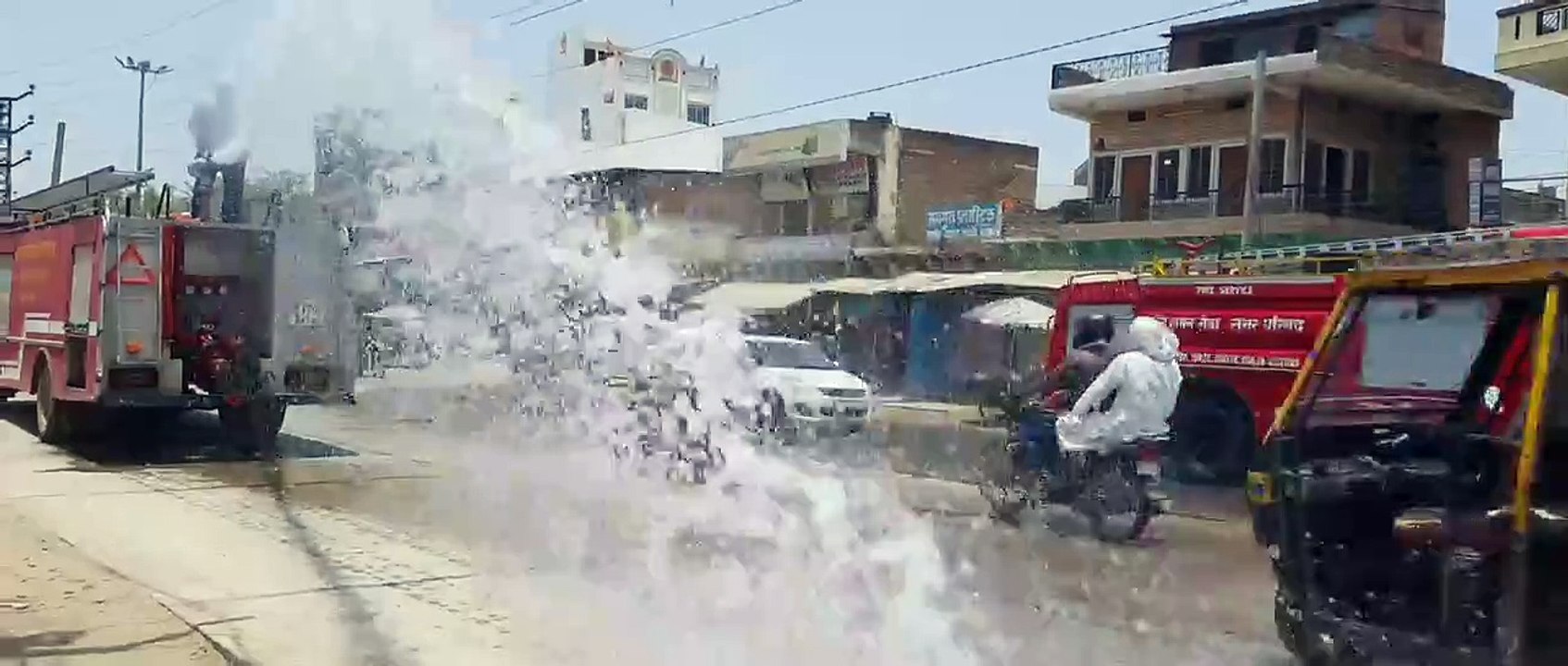 हिण्डौन में पारा @ 47℃,दमकलों से की सडक़ों पर बौछार,तपते रास्तों को 5 घंटे तक किया ठण्डा