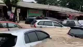 Inondations massives dues à des précipitations extrêmes à Tanjung Enim, dans le sud de Sumatera, en Indonésie 