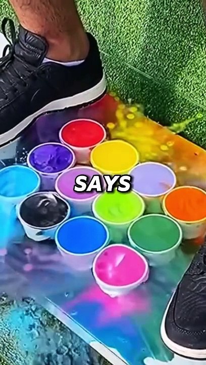 To make a powerful first impression... #psychology #psychologyfacts #facts #randomfacts