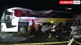 Mersin'de feci kaza: 10 ölü, 30'dan fazla yaralı var
