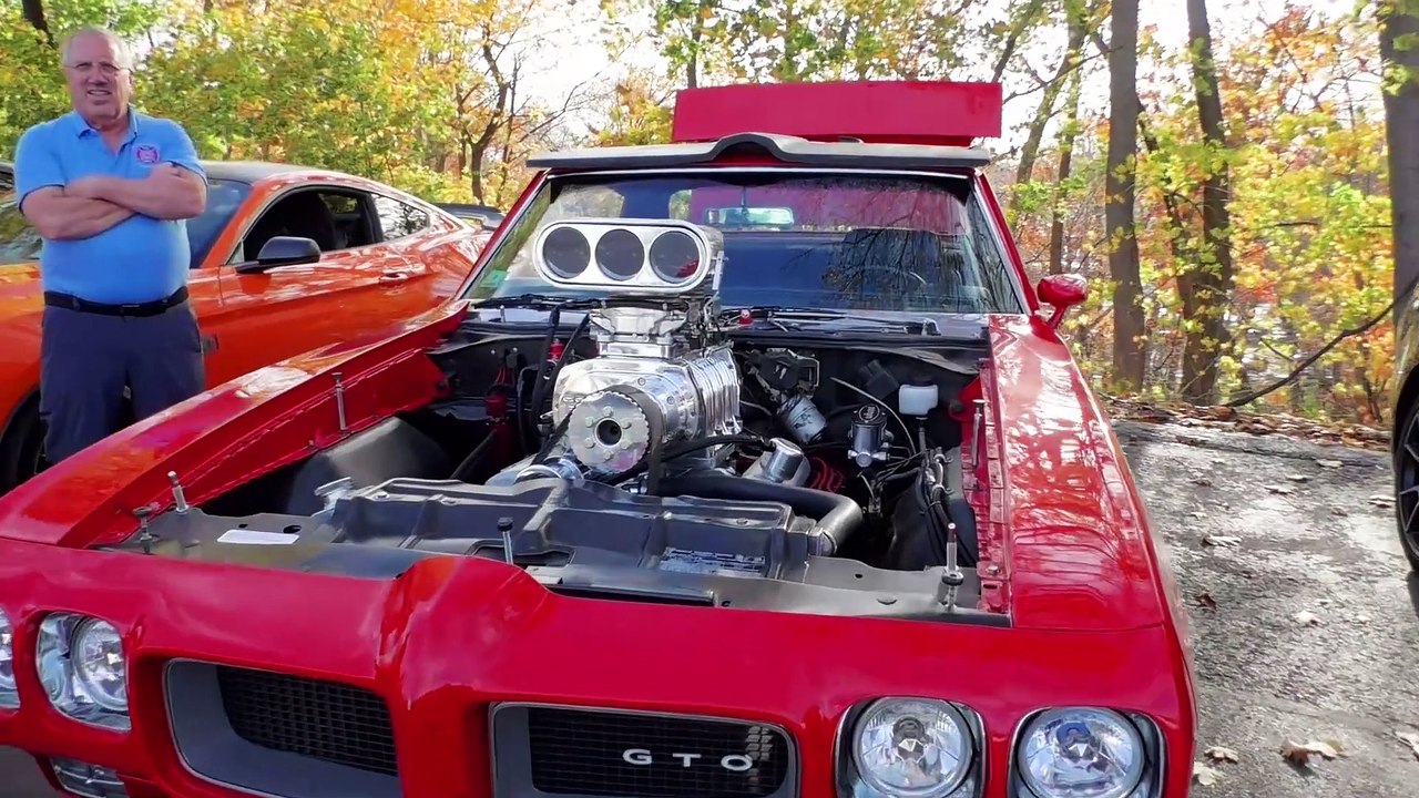 Supercars Save Xmas!  - Supercar Show for Toys for Tots