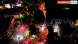 Galatasaraylı Taraftarlar Florya'ya Akın Etti