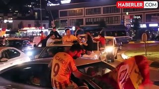 Galatasaraylı taraftarların şampiyonluk sevincine Tatanga engeli
