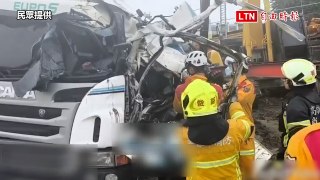 連日豪雨土石鬆軟 高雄阿蓮砂石車車斗翻覆壓到司機不治(民眾提供)