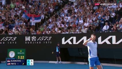 Chambreur, Djokovic passe à la vitesse supérieure dans le tie-break du 1er set