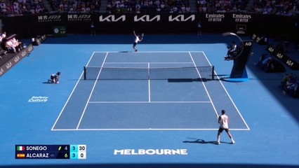 Un filet contourné comme si de rien n'était : Le point magnifique d'Alcaraz en vidéo