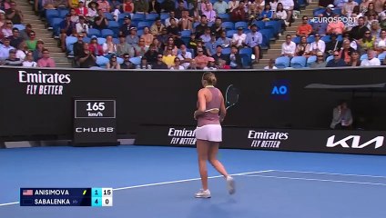 Sabalenka a fait parler sa puissance face à Anisimova : le résumé en images