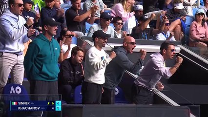 Un échange de costauds et Sinner s'offre un break décisif dans le 2e set