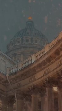 LE PLUS BEAU manteau de neige sur St-Pétersbourg