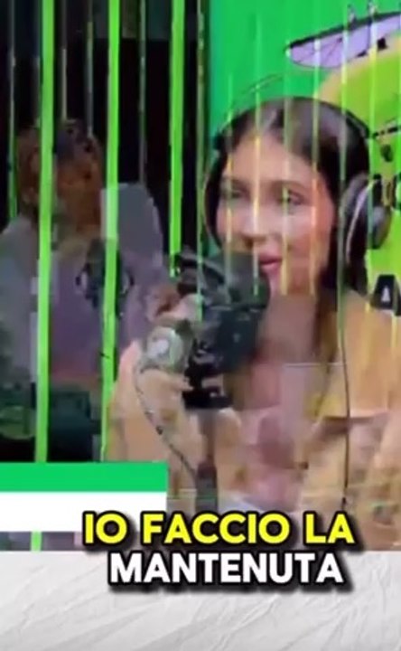 Cruciani intervista Michelle Comi