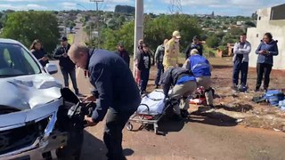 Motociclista tem lesão grave após acidente no Bairro Periolo