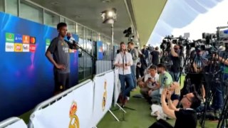 Vinicius atiende a los medios en el Media Day