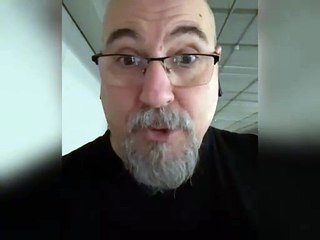 ¿Se puede uno casar y bautizar al mismo tiempo?- Padre Juan Molina