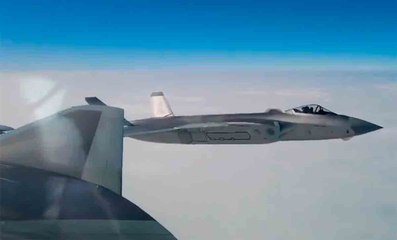 中国軍がJ-20戦闘機を披露し台湾周辺で軍事演習 🇨🇳