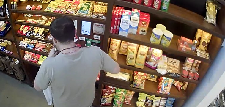 Advogado é preso suspeito de furtar R$ 5 mil em produtos de mercado de condomínio