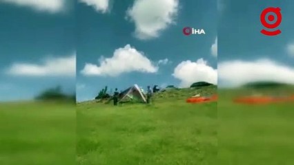 Ankara'da birbirine dolanan paraşütler yere çakıldı: 1 ölü, 2 yaralı