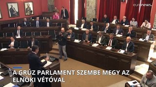 A grúz parlament szembe megy az elnöki vétóval