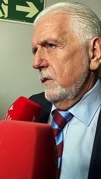 Senador Jaques Wagner recebe medalha do TCM