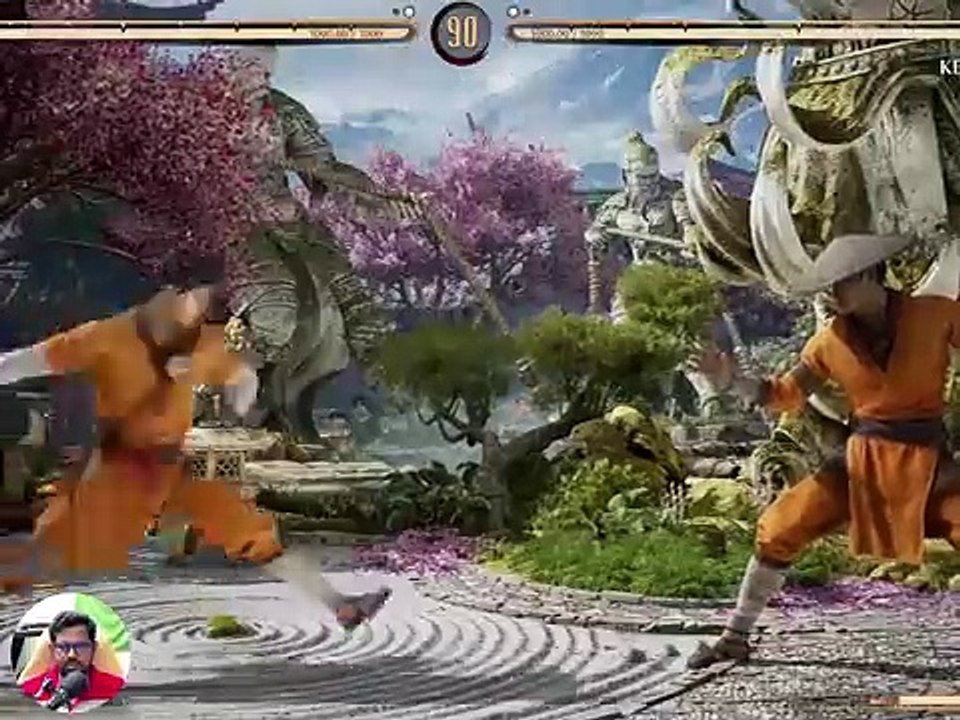 Johnny Cage fights the evil creature