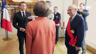 Macron décore les époux Klarsfeld de la Légion d'honneur