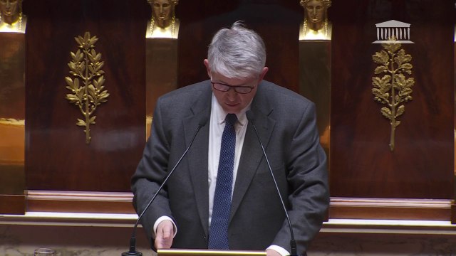 Aide à mourir: Inclure cette perspective dans la pratique professionnelle des soignants, c'est rompre avec 25 siècles de déontologie médicale estime Patrick Hetzel