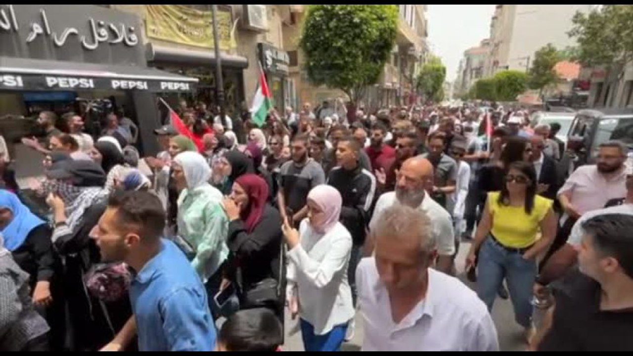 A Ramallah manifestazione contro l'attacco a Rafah: "Un massacro"