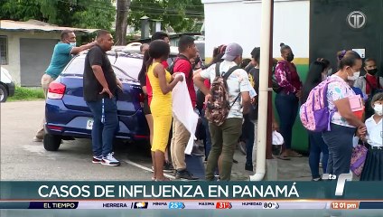 Ciudadanos acuden a los centros de salud para aplicarse la vacuna contra la influenza